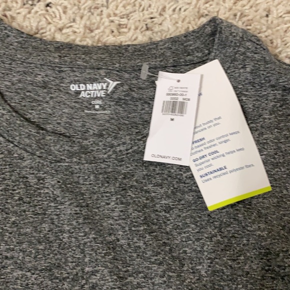 Men’s Old Navy Active Muscle Tank - Picture 2 of 3